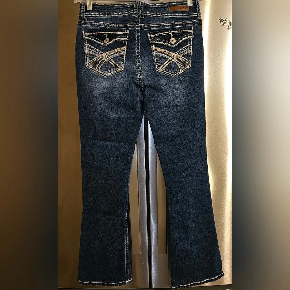Wallflower stylish comfortable